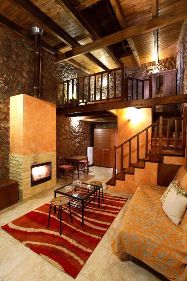 Paliokastro Guesthouse Kato Sinikia Trikalon Esterno foto