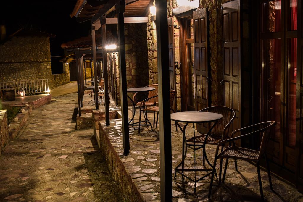Paliokastro Guesthouse Kato Sinikia Trikalon Esterno foto
