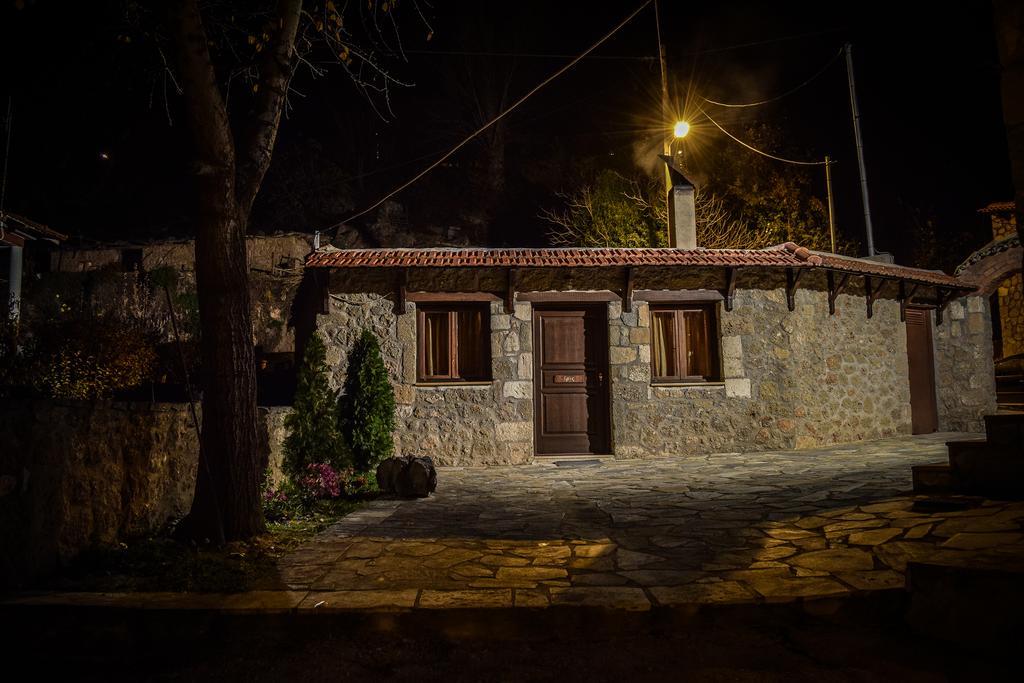 Paliokastro Guesthouse Kato Sinikia Trikalon Esterno foto