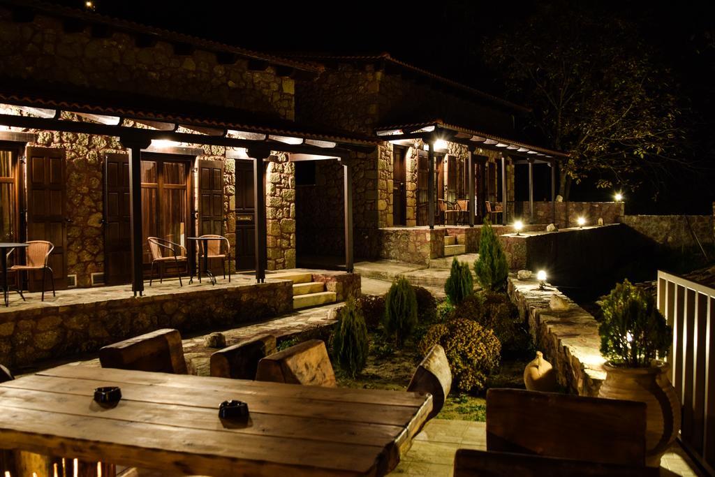 Paliokastro Guesthouse Kato Sinikia Trikalon Esterno foto